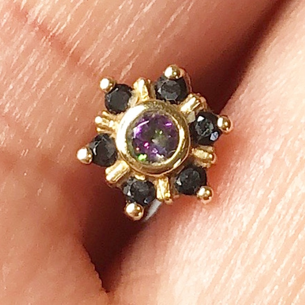 BVLA flower 14k gold